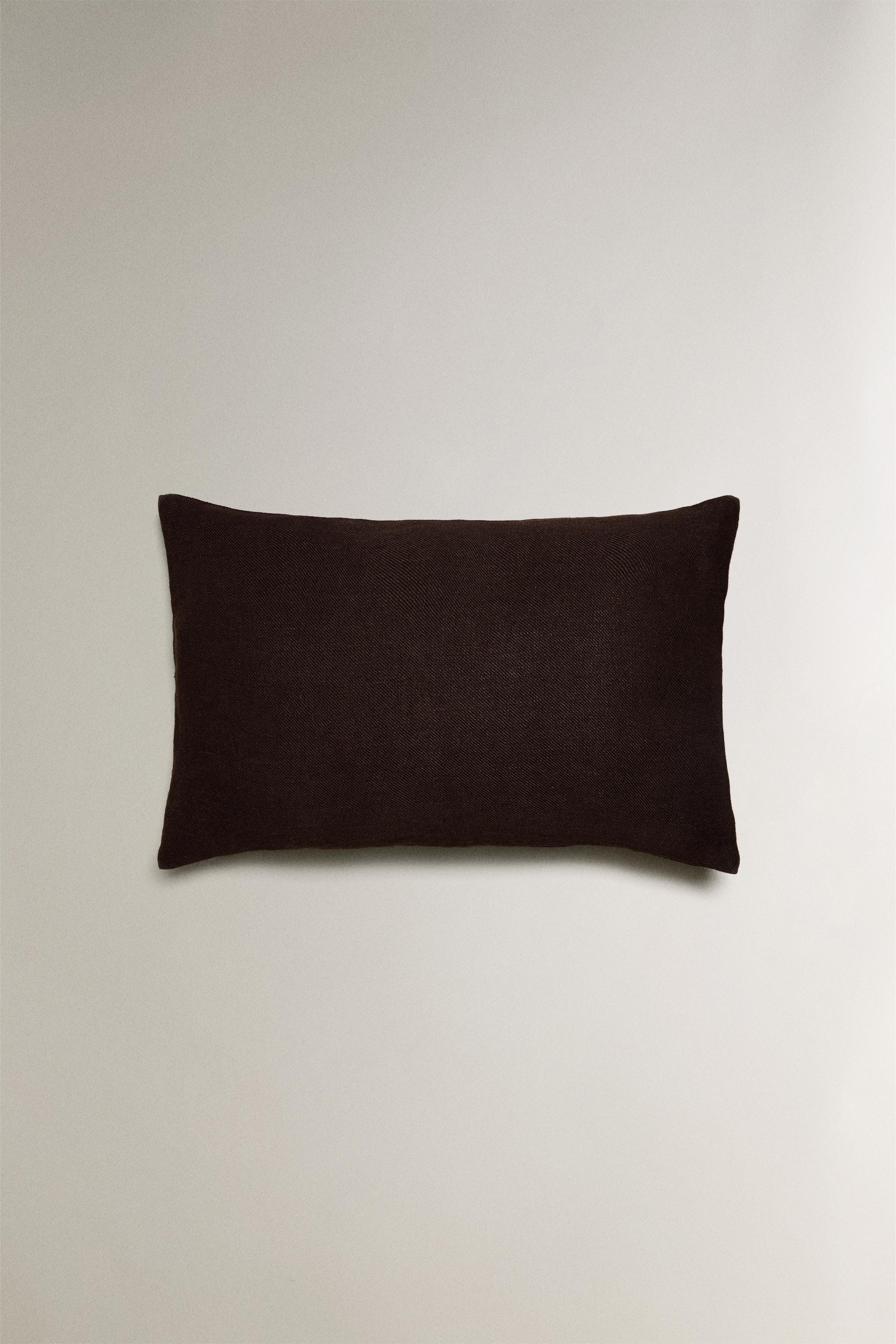 THROW PILLOW COVER WITH STITCHING