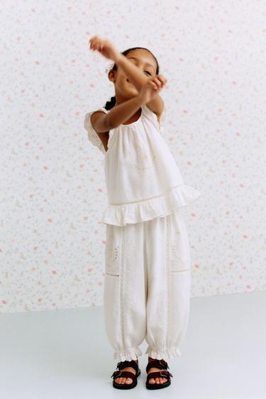 بنطلون JOGGER مطرز بالقطن والكتان - أبيض مكسور الخاص بـ Zara