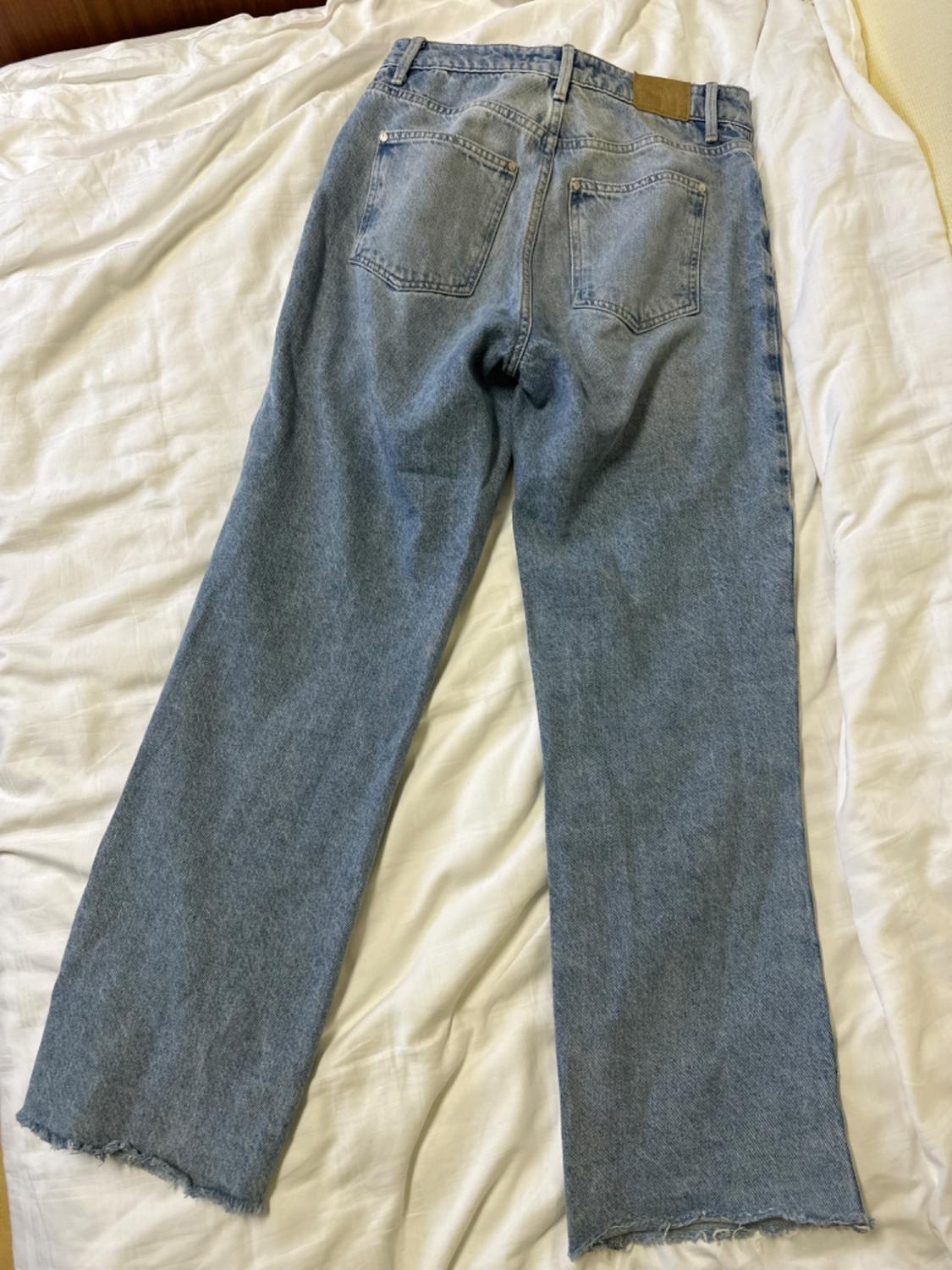 JEANS - Image 3