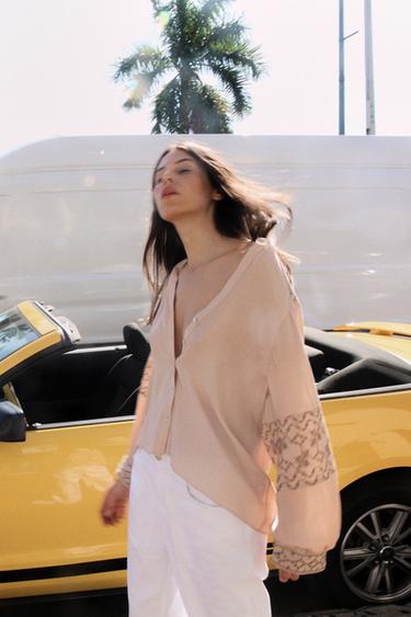 BLUSE MED BRODERI - Beige pink fra Zara