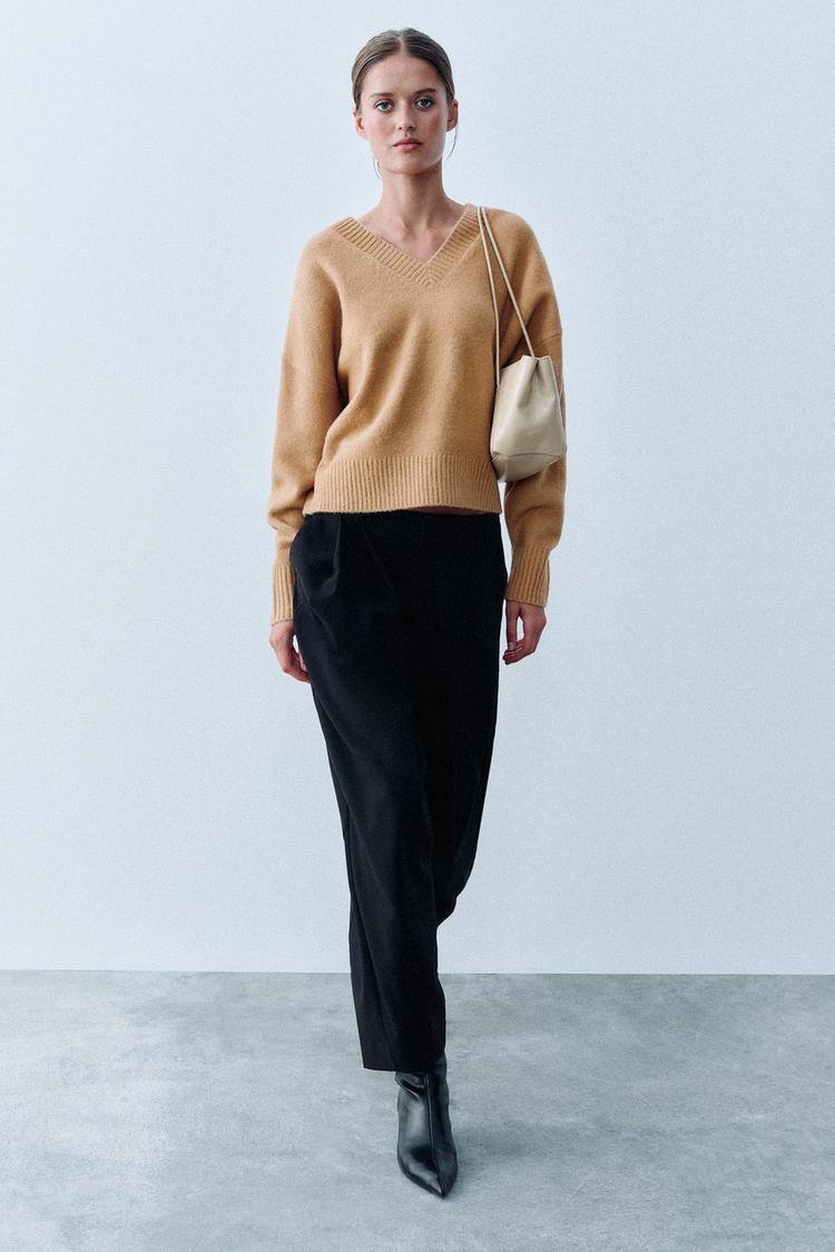 SOFT KNIT JUMPER