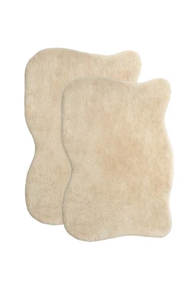 IRREGULAR FUR RUG - Dark beige by Zara