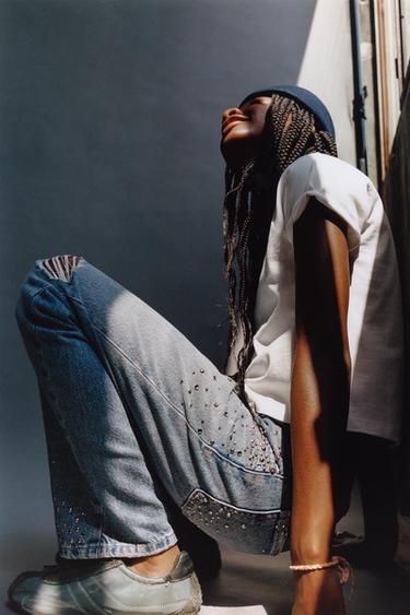 JEANS STRAIGHT ROTOS Y TACHAS - Azul de Zara