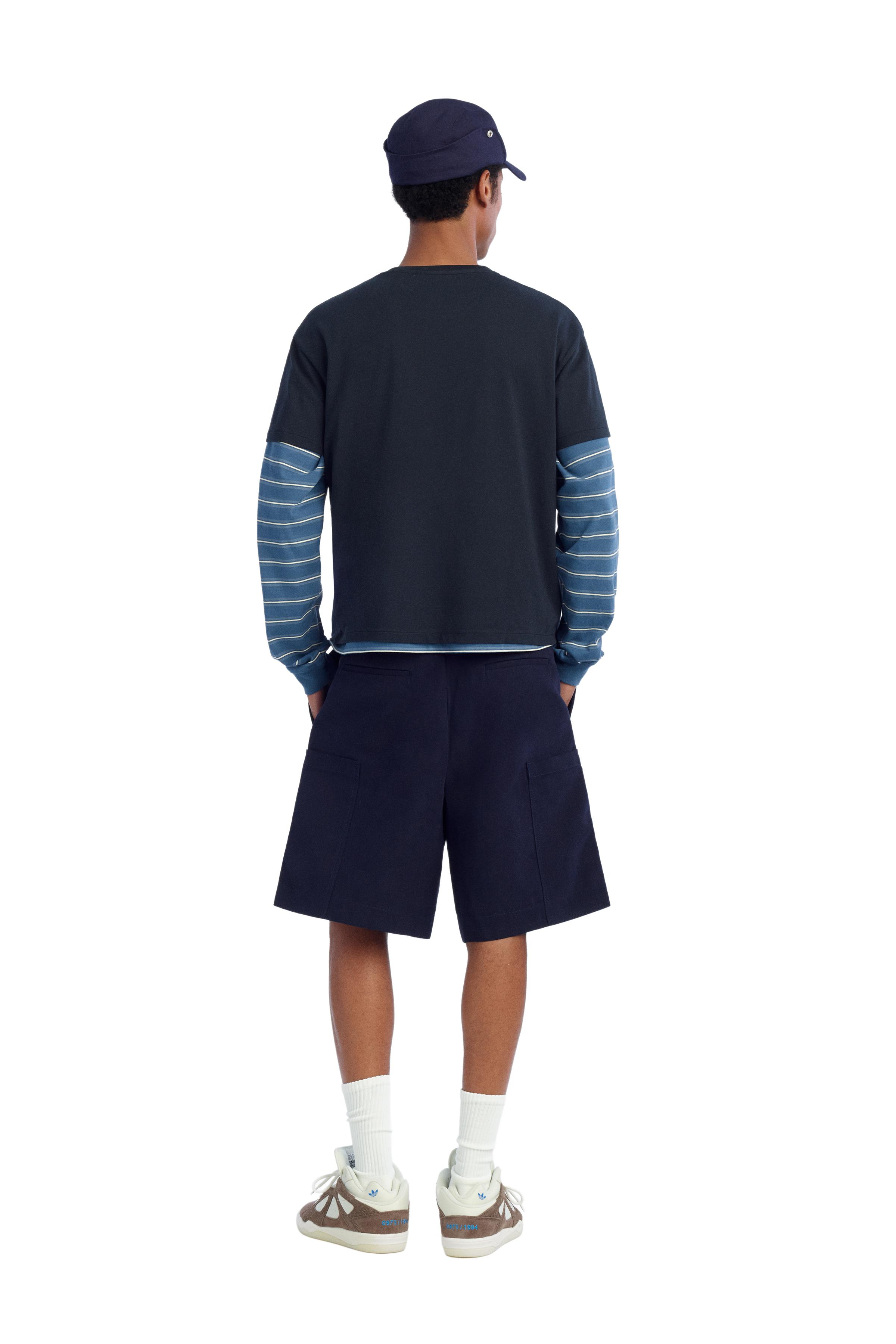 RELAXED FIT CARGO SHORTS WITH PLEATS — Navy blue (alternate view)