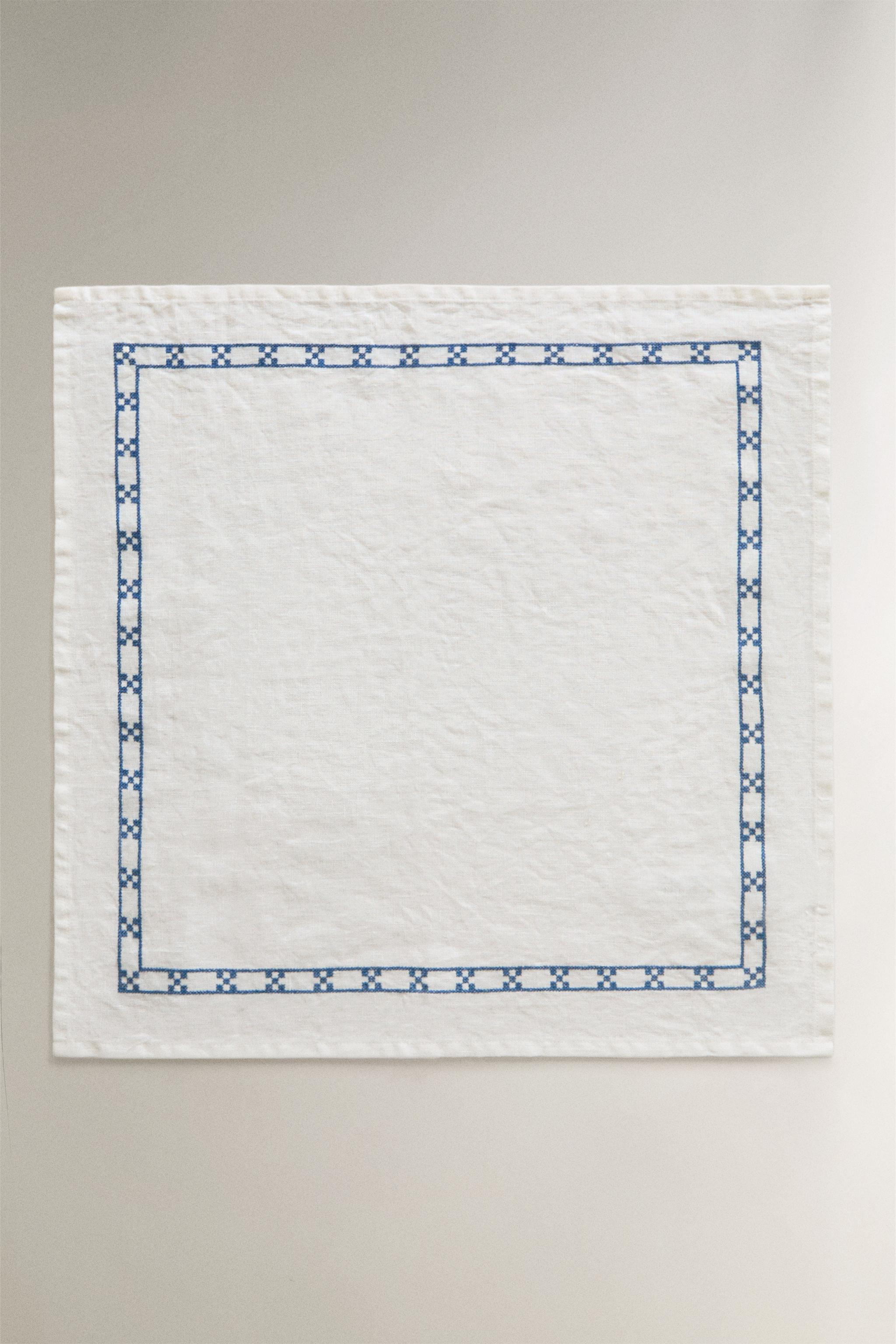 GEOMETRIC EMBROIDERED NAPKINS (PACK OF 2) — White
