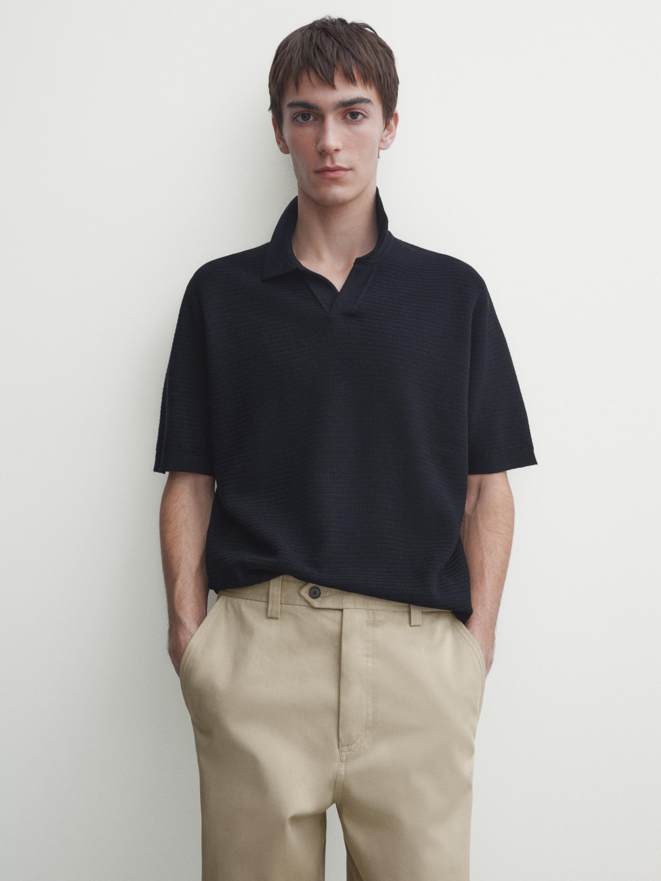 Short sleeve knit polo shirt
