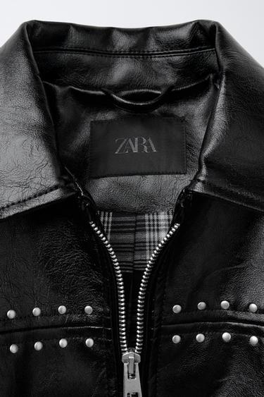 BLOUSON EN MATIÈRE SYNTHÉTIQUE AVEC CLOUS - Noir de Zara - Image 2