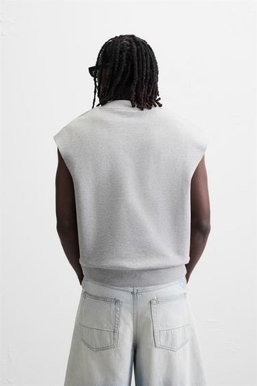 GILET EN VELOURS BOUCLÉ À FINITION IRRÉGULIÈRE - Gris chiné de Zara - Image 2