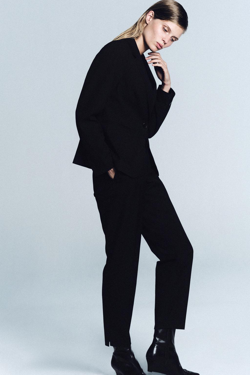 LOW-RISE CROPPED TROUSERS
