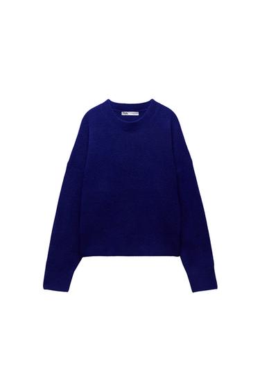 SOFT KNIT SWEATER