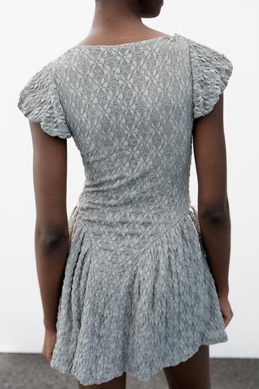 ROBE EN DENTELLE À VOLUME - Bleu / Gris de Zara - Image 3