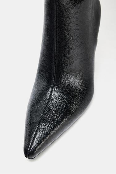 BOTTINES À TALONS CRAQUELÉES - Noir de Zara - Image 4