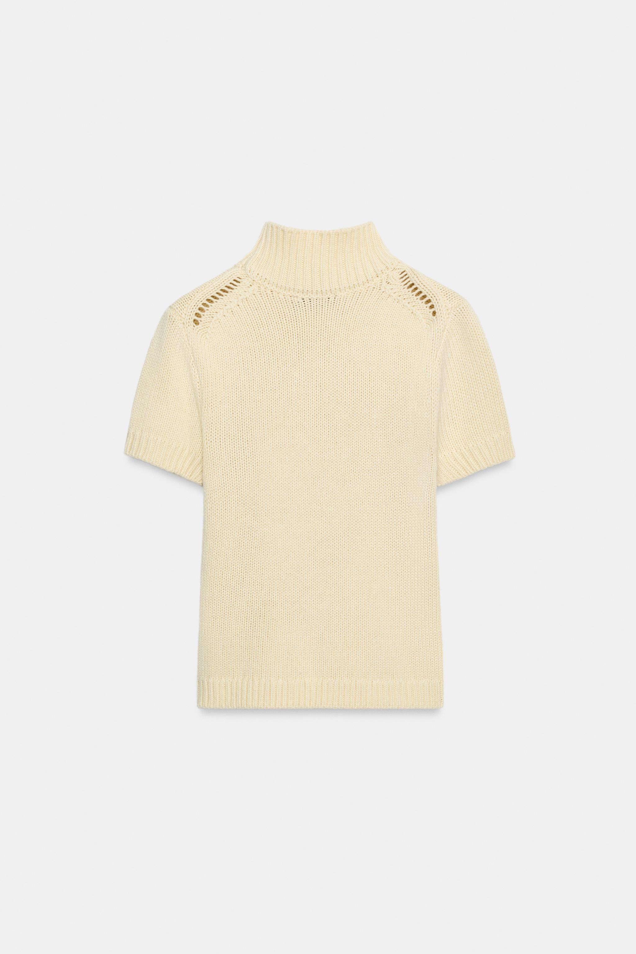 SHORT SLEEVE KNIT SWEATER