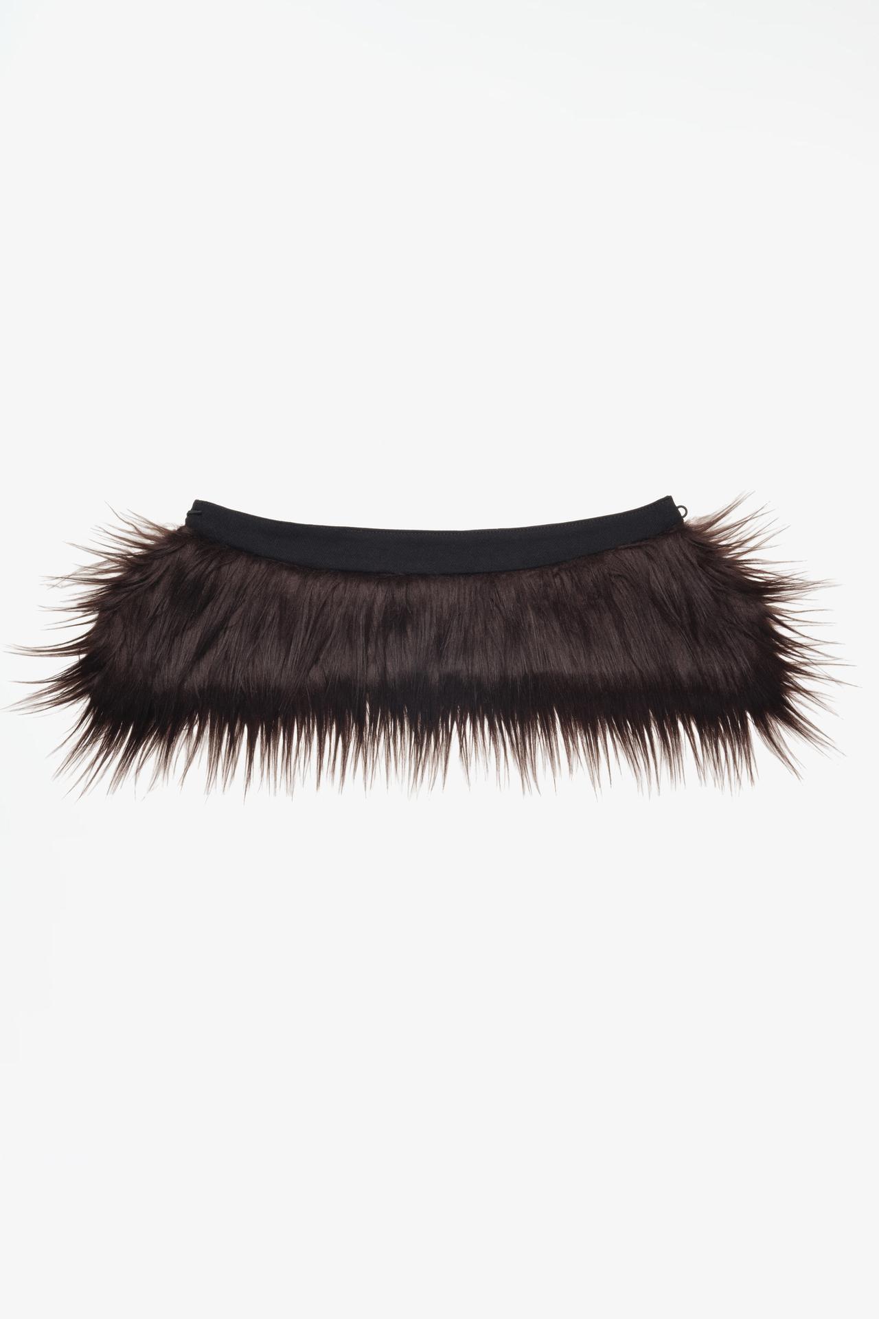 LIMITED EDITION FAUX FUR COLLAR — Chocolate