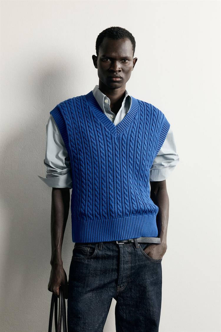 TEXTURED CABLE-KNIT VEST