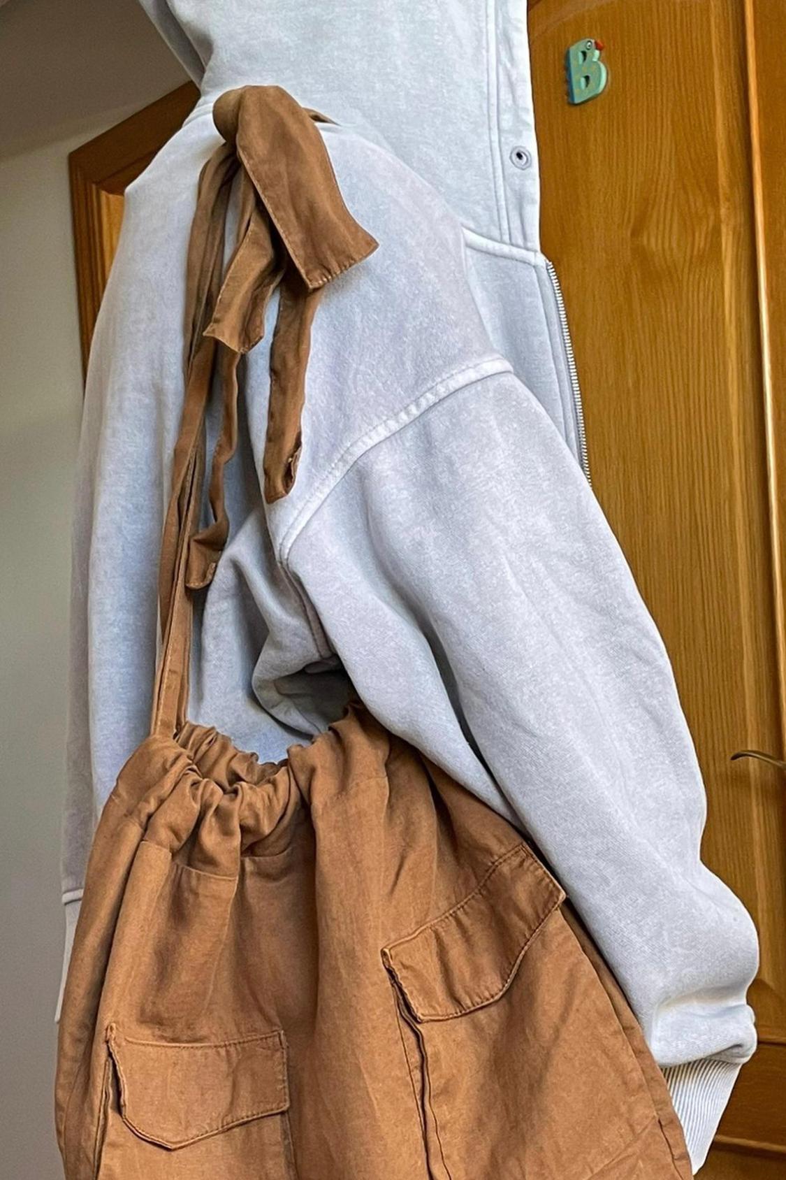 TOTE BAG WITH FRONT POCKETS - Image 4