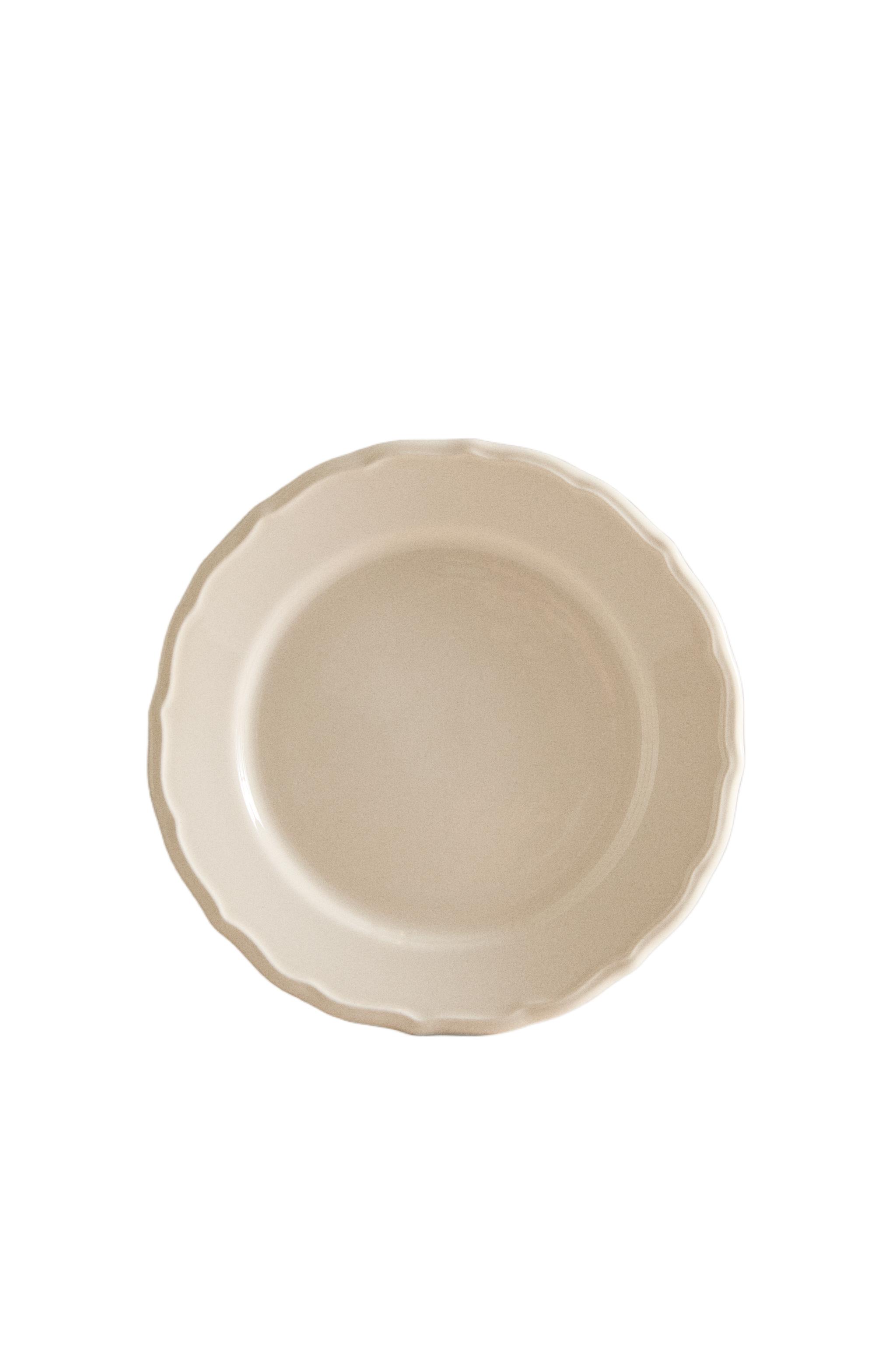 EARTHENWARE DESSERT PLATE WITH RAISED RIM