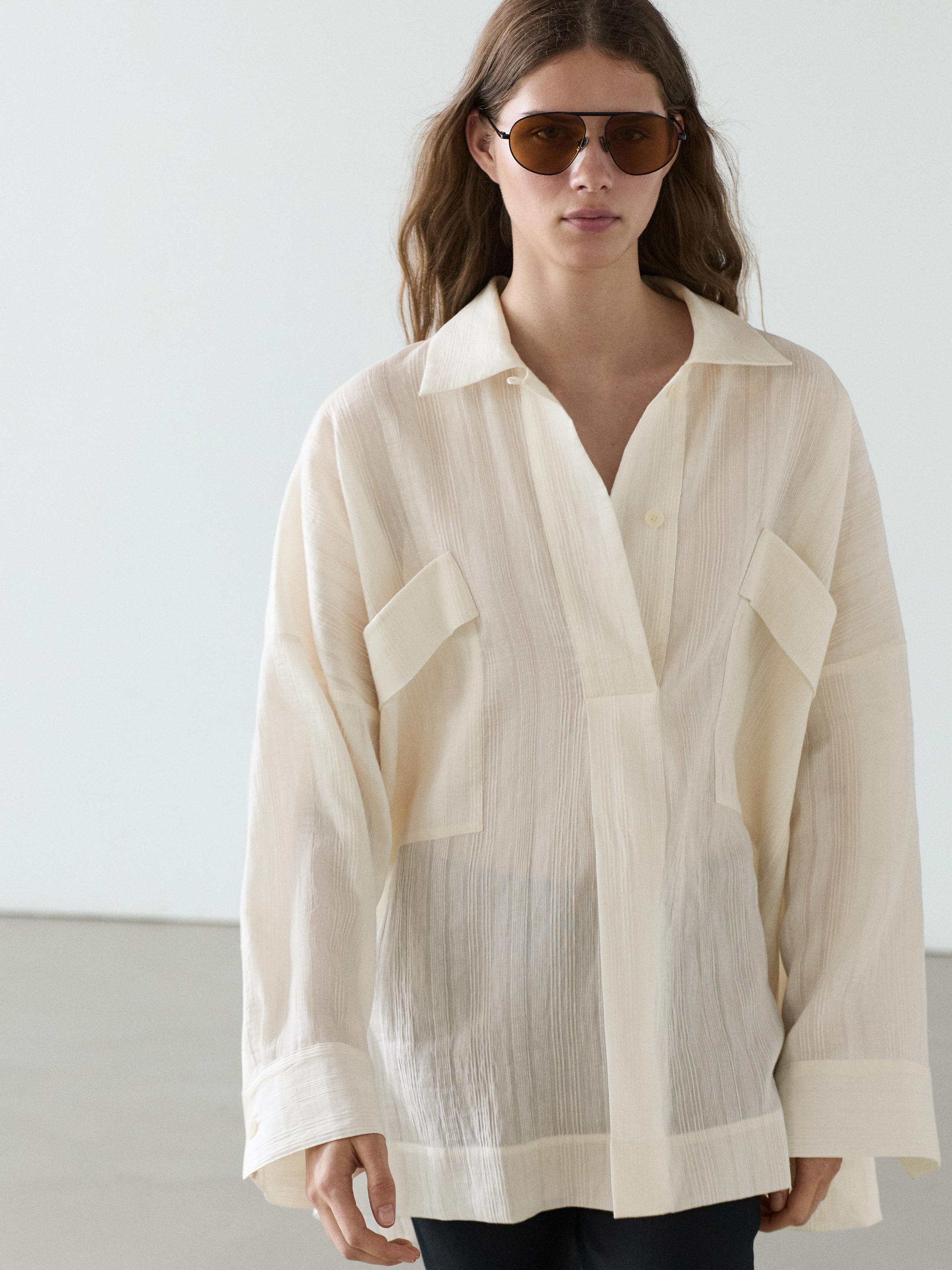 Flowing linen and cotton shirt with opening