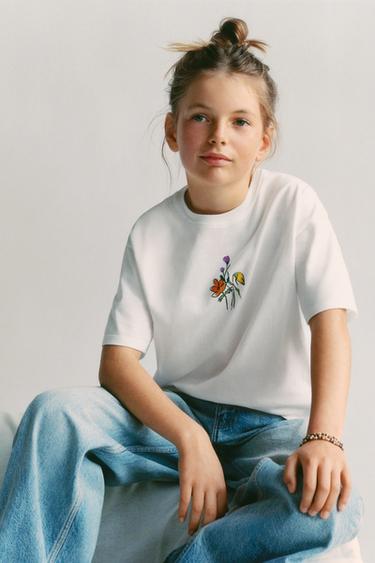 CAMISETA COM FLORES - Branco da Zara