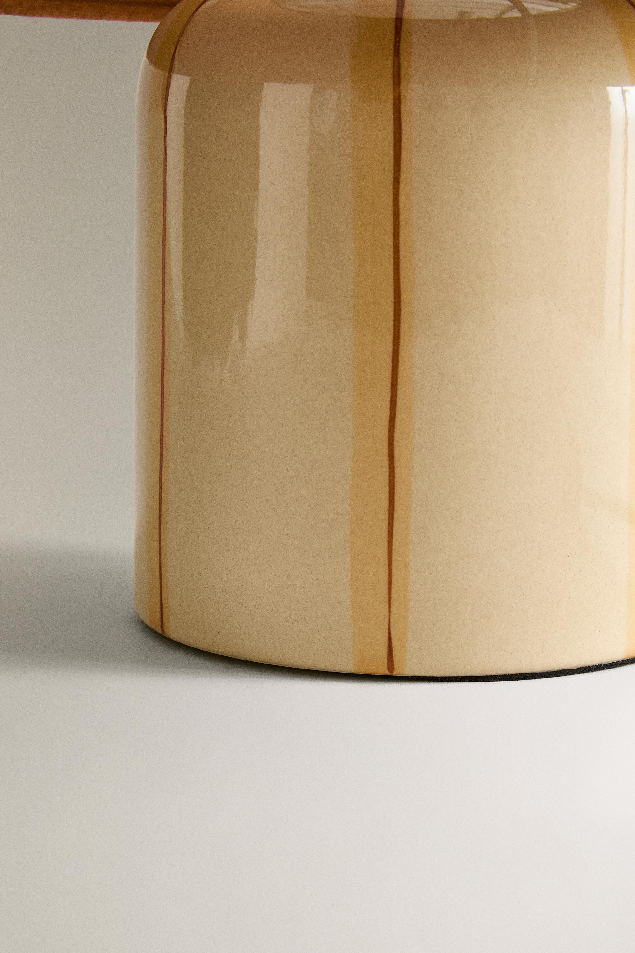 STRIPED TABLE LAMP