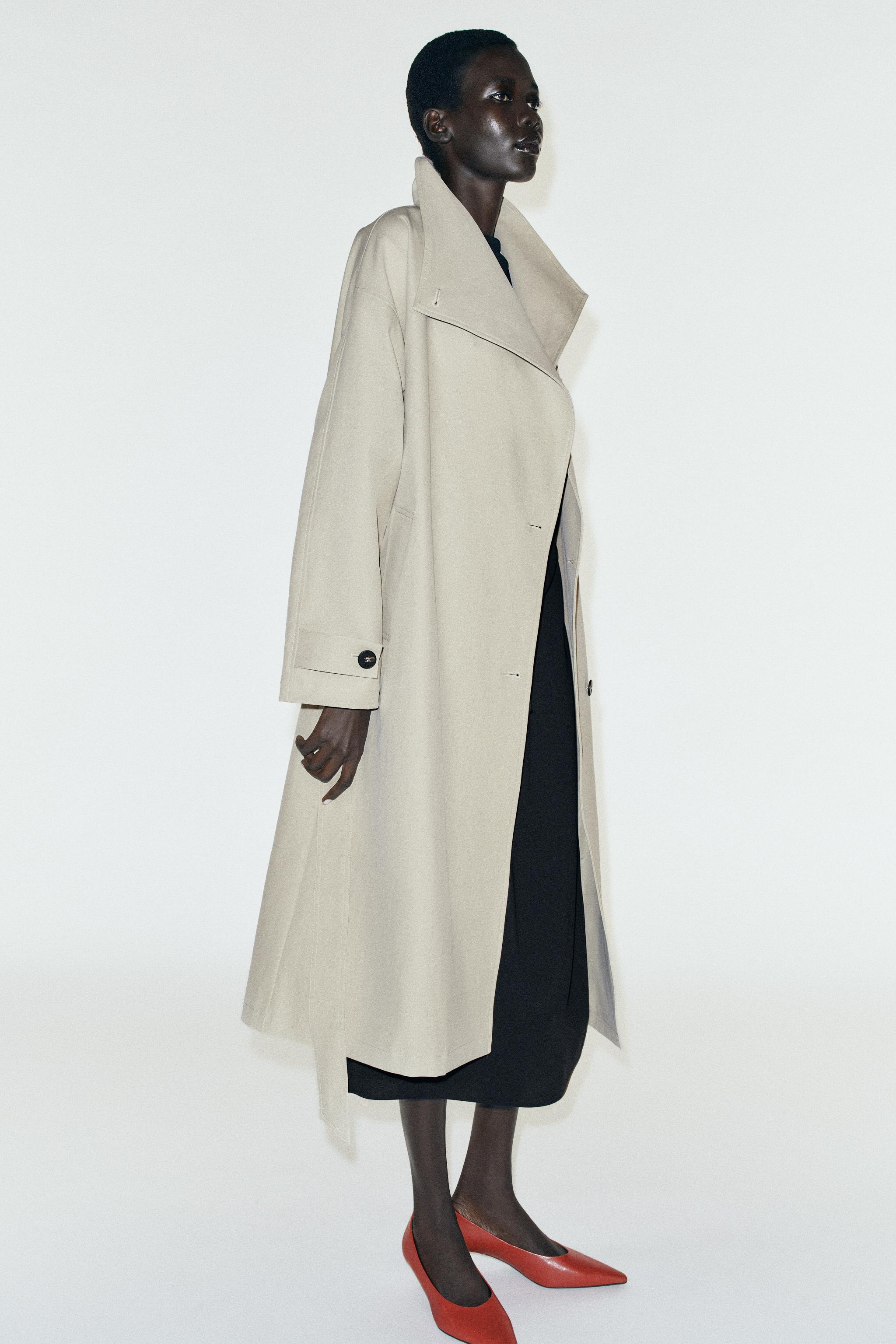 WATER-REPELLENT AND WIND-RESISTANT BELTED TRENCH COAT