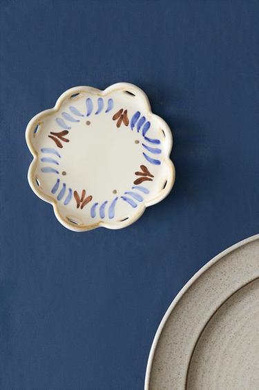 ASSIETTE À PAIN CÉRAMIQUE FLEUR - Écru de Zara - Image 5