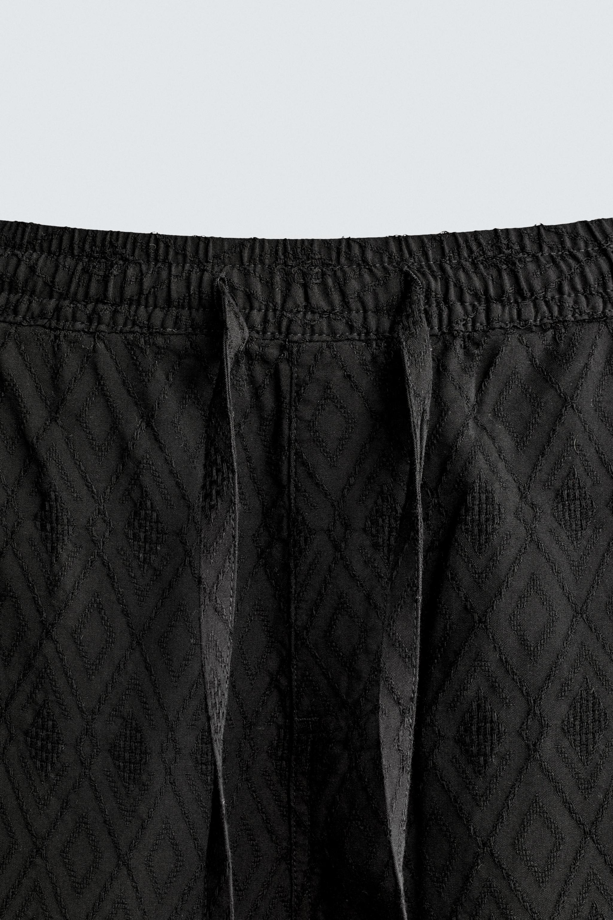 BERMUDA REGULAR FIT JACQUARD GÉOMÉTRIQUE