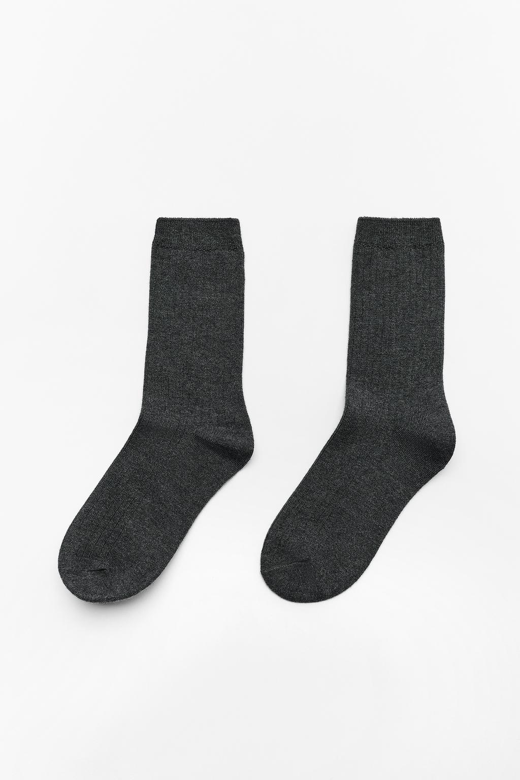 BASIC RIBBED SOCKS