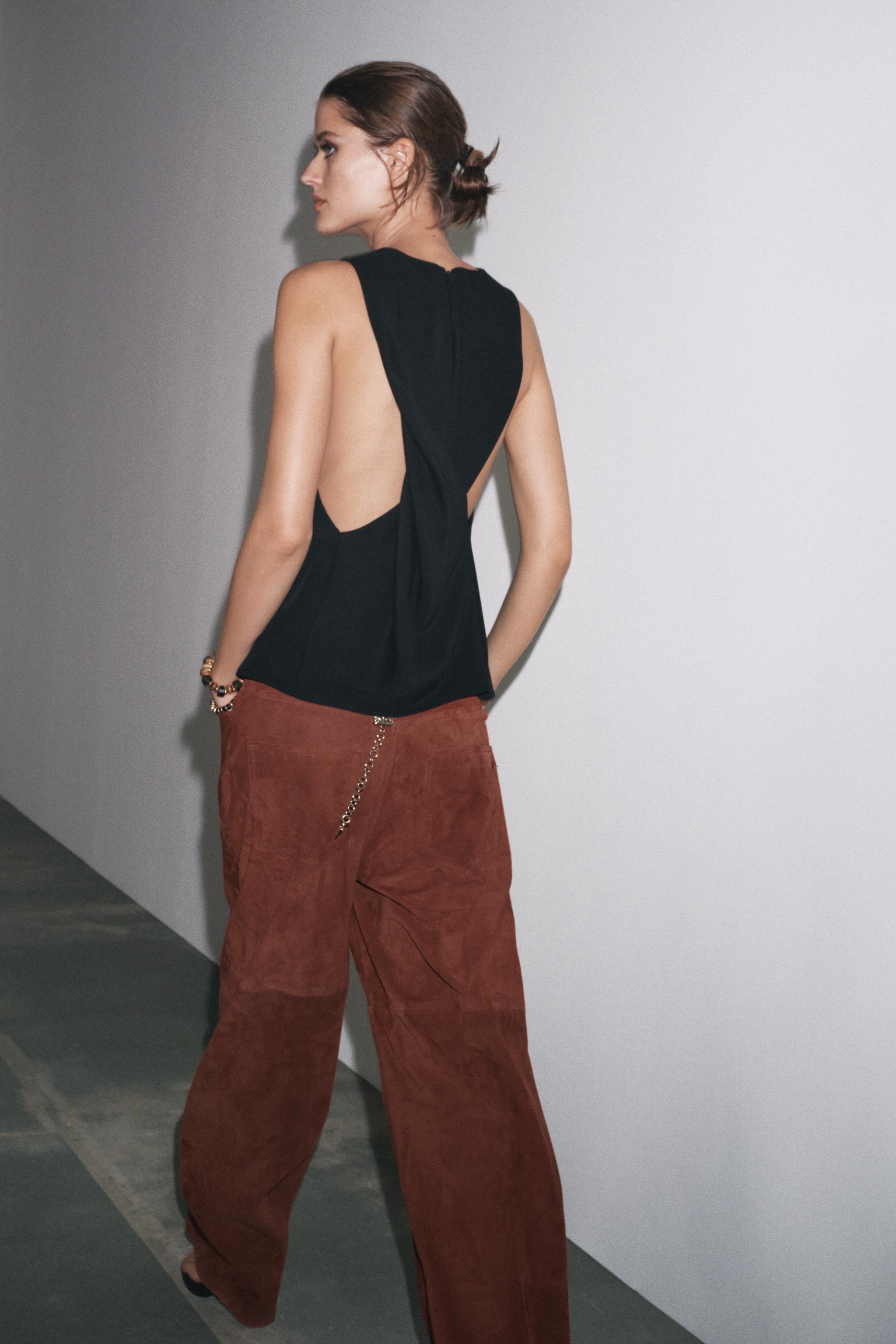 ZW COLLECTION CROSSED STRAP TOP - Black | ZARA United States ZW COLLECTION CROSSED STRAP TOP - Black | ZARA United States