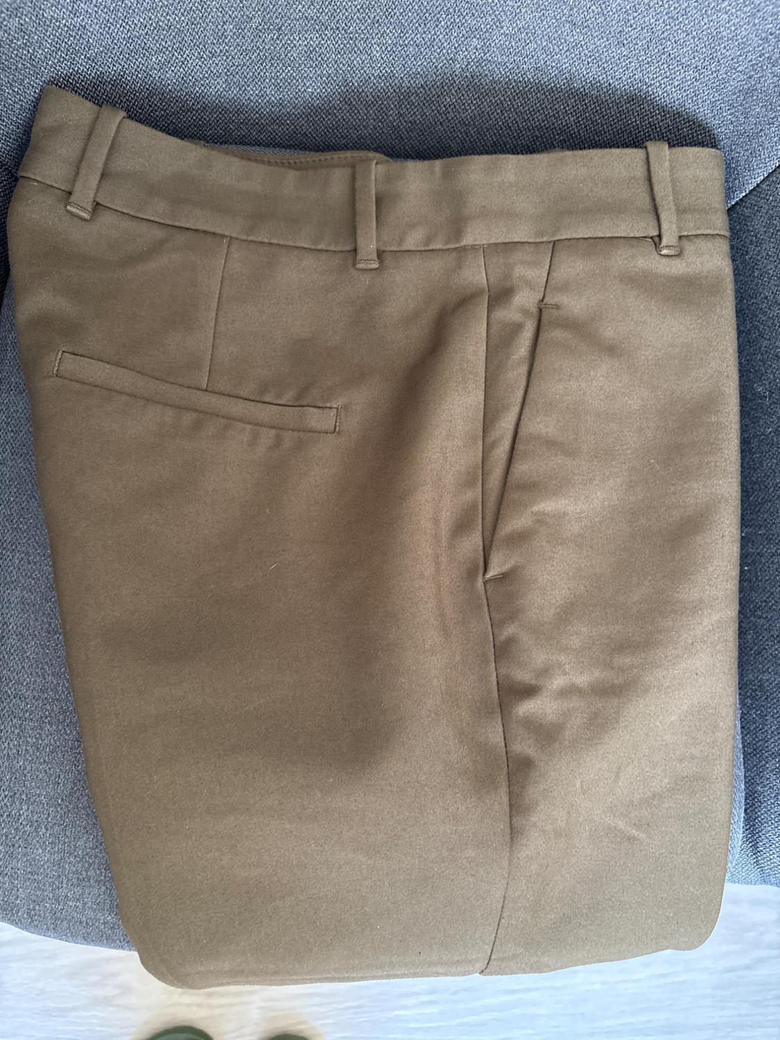 PANTALÓN CHINO CAQUI - Image 5