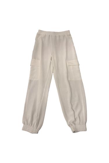 HOSE MIT SEITENTASCHEN