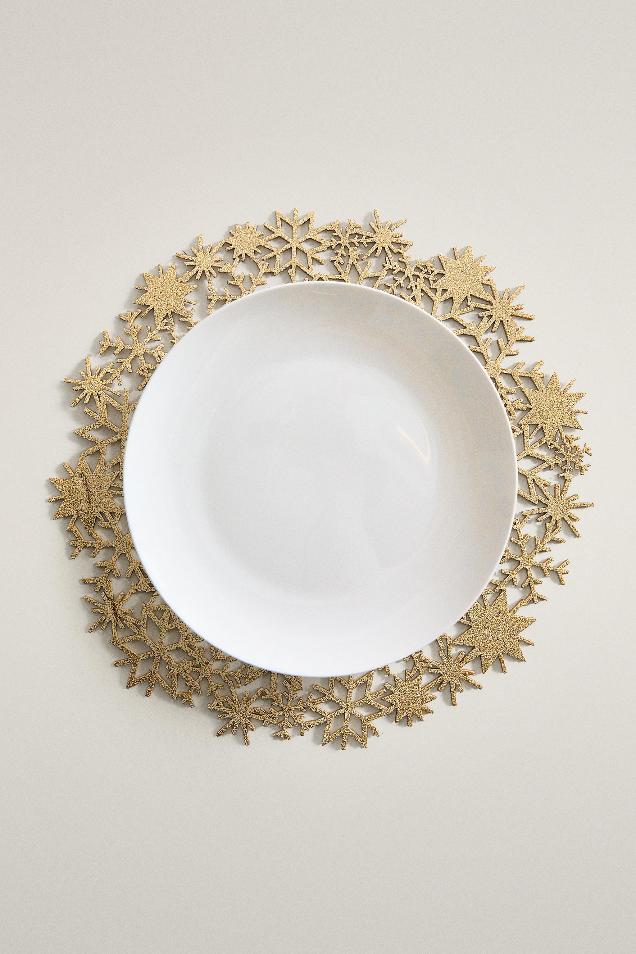 ROUND SNOWFLAKE CHRISTMAS PLACEMAT