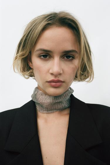 CHOKER-HALSKÆDE I METALNET - sølv fra Zara