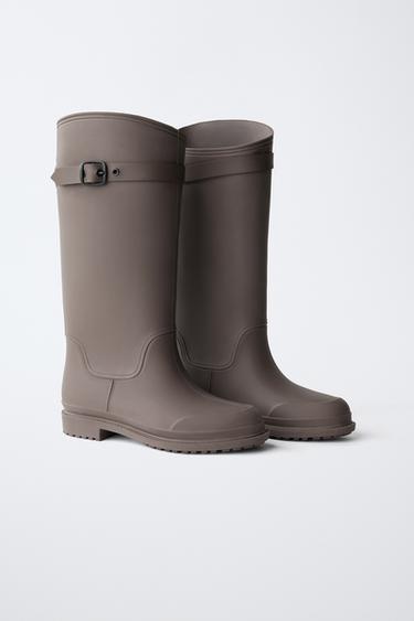 BUCKLE RAIN BOOTS — Brown 2