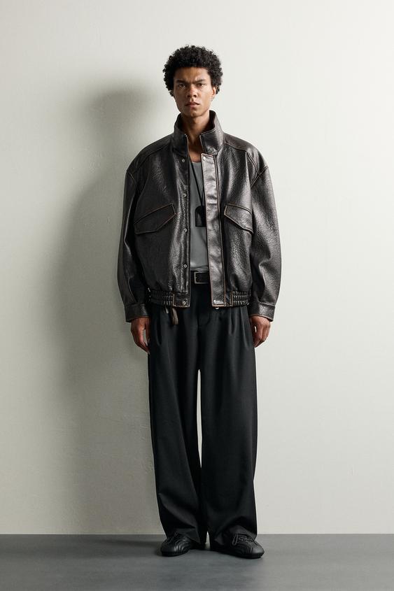 CAZADORA RELAXED FIT EFECTO PIEL - Marrón oscuro de Zara - Imagen 0