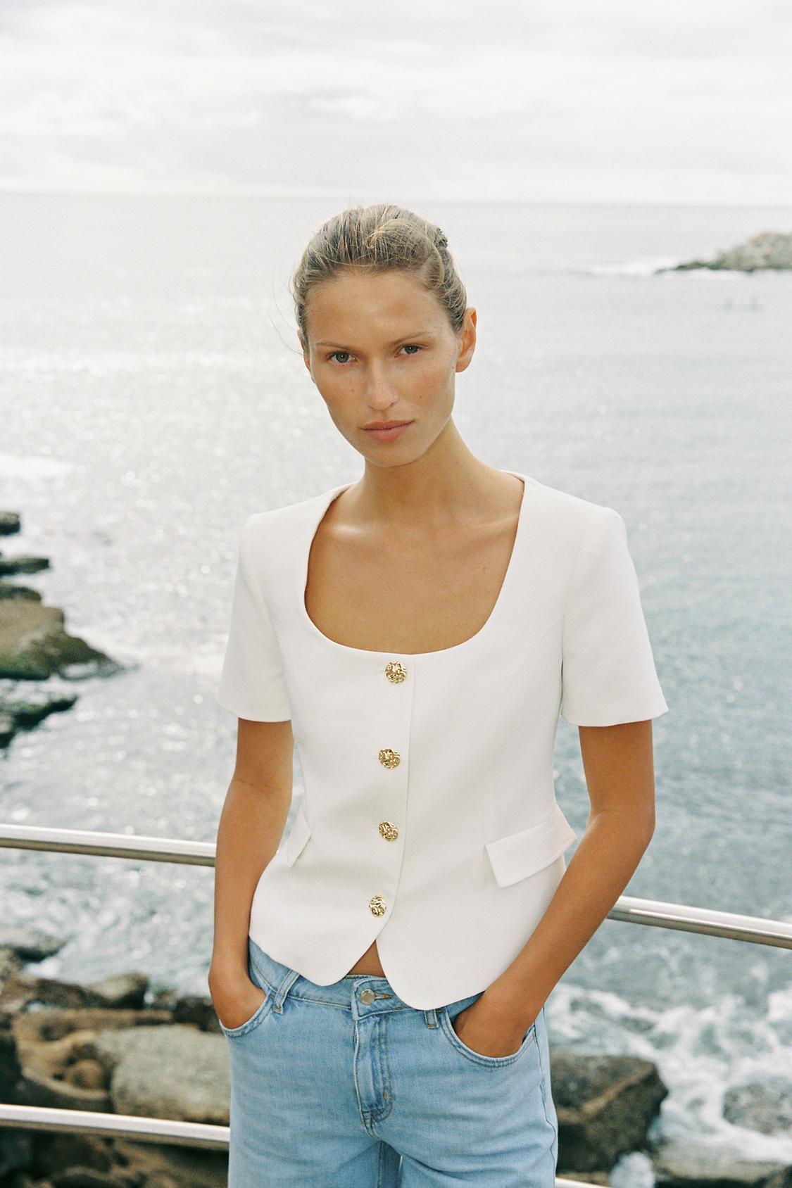 SQUARE NECK SHORT SLEEVE BLAZER