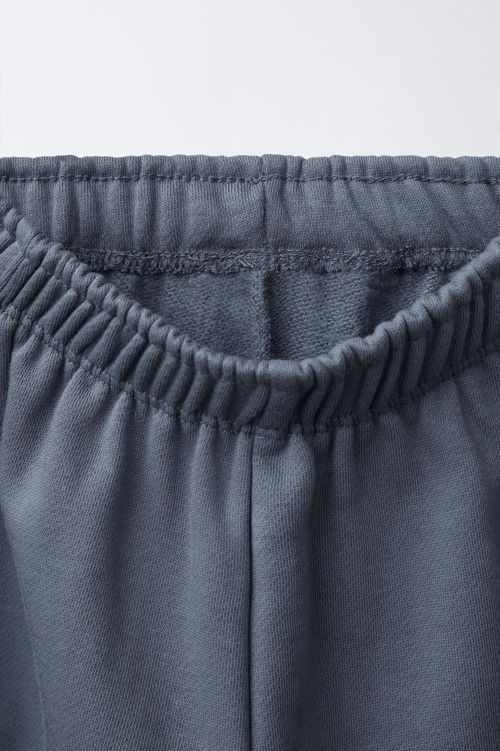 TEXT SWEATSHIRT AND JOGGER PANTS SET