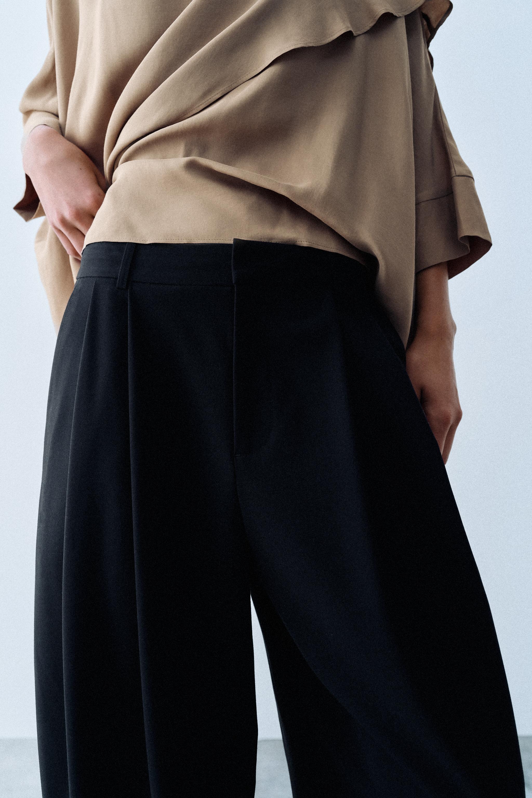 PLEATED BALLOON PANTS