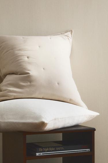 MICROFIBRE CUSHION COVER FOR QUILTS - Light beige by Zara