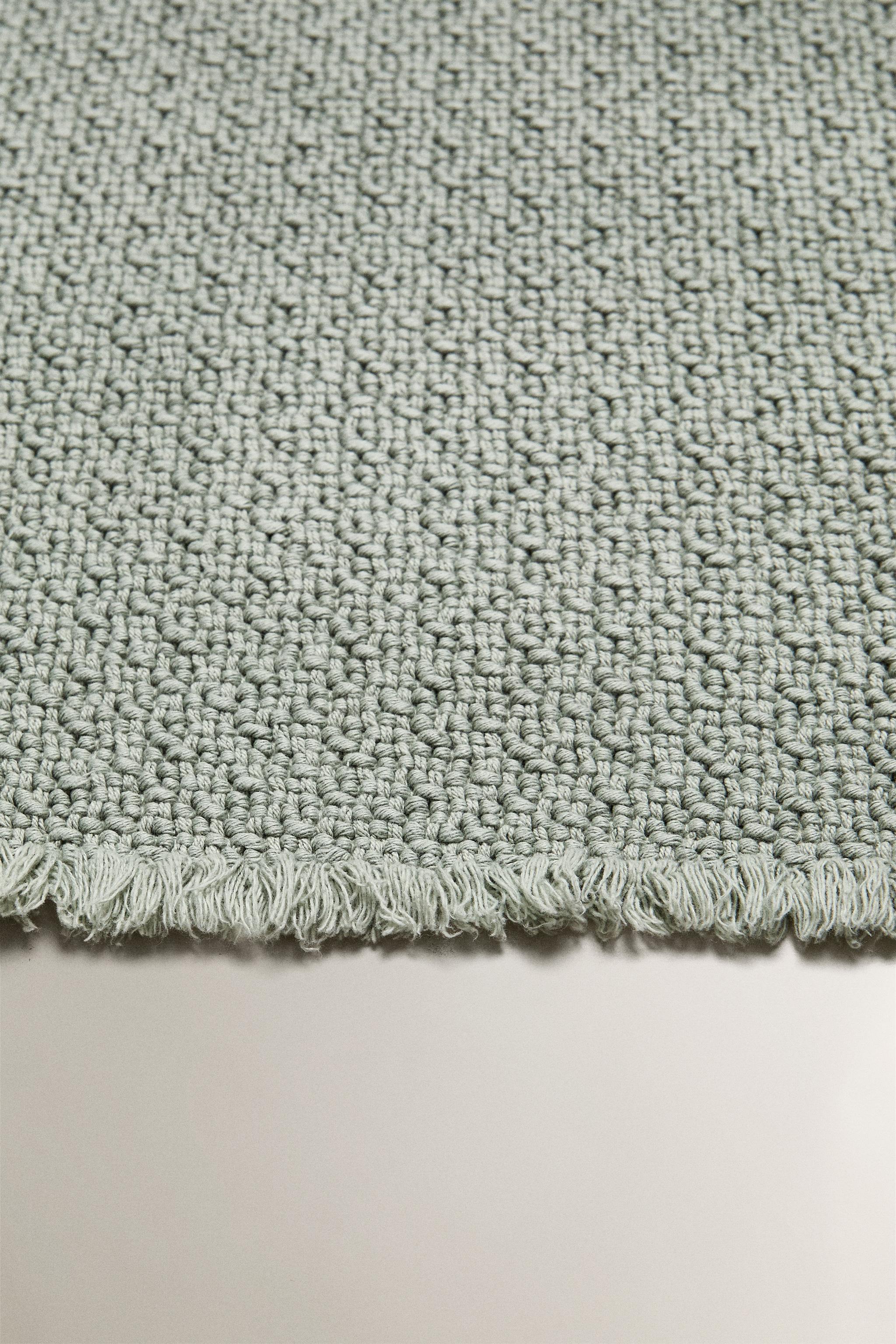 WOVEN BATH MAT