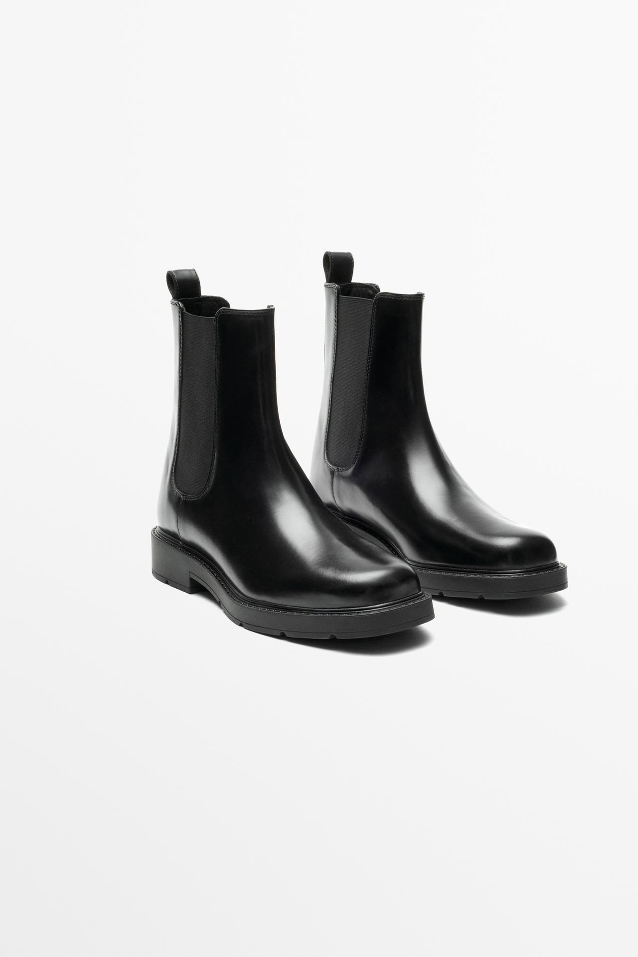 Flat Chelsea ankle — Black