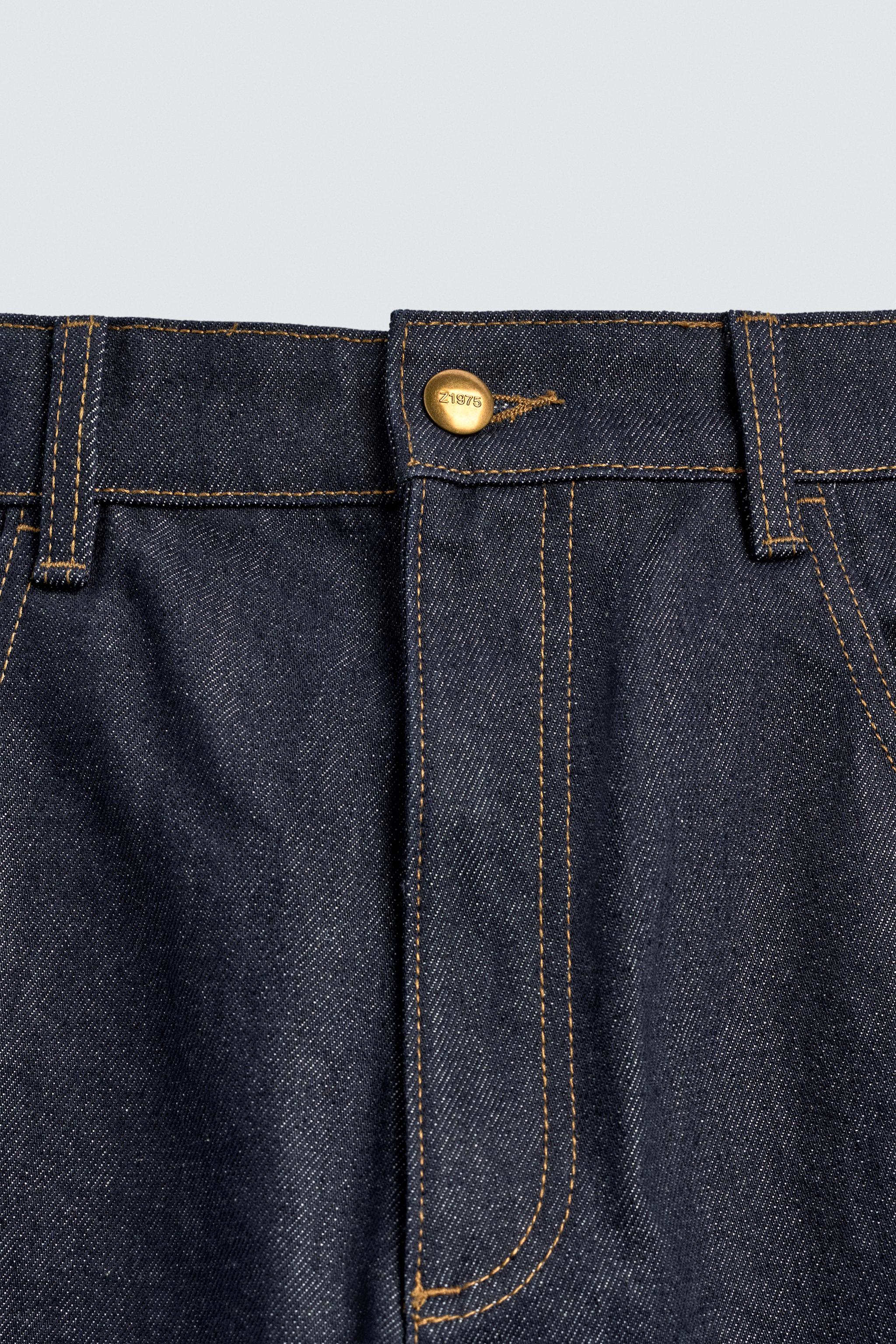 EMBROIDERED LOOSE FIT JEANS