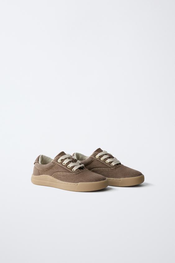 TENNIS À LACETS - Marron de Zara - Image 1