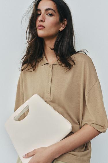 BOLSO DE MANO PIEL ASIMÉTRICO - blanco de Zara