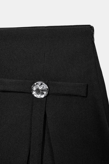 JUPE-PANTALON À LACETS ET BIJOUX - Noir de Zara - Image 5