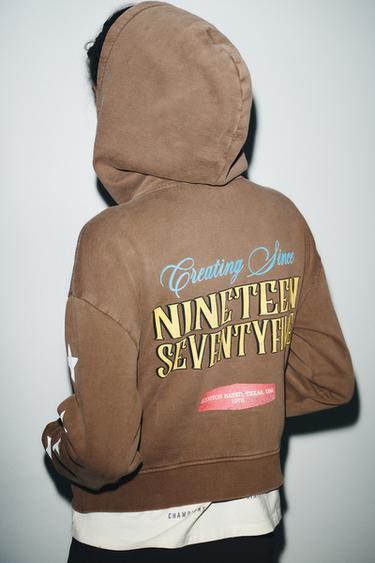 SUDADERA CAPUCHA ESTAMPADA TEXTO - Marrón de Zara