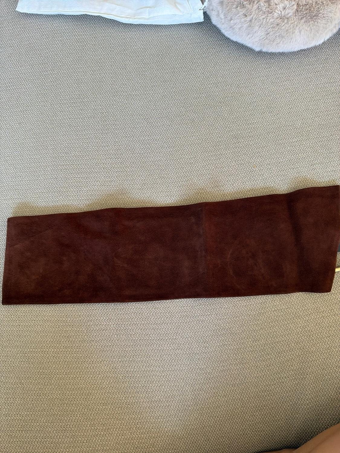 LEATHER BELT WITH PIERCING BUCKLE - Image 3