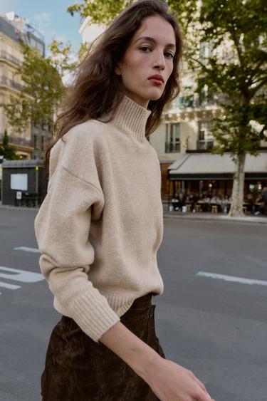 JERSEY PUNTO SOFT CUELLO SUBIDO - Beige de Zara