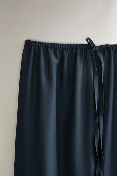 PANTALON SOIE ET COTON - bleu marine de Zara - Image 1