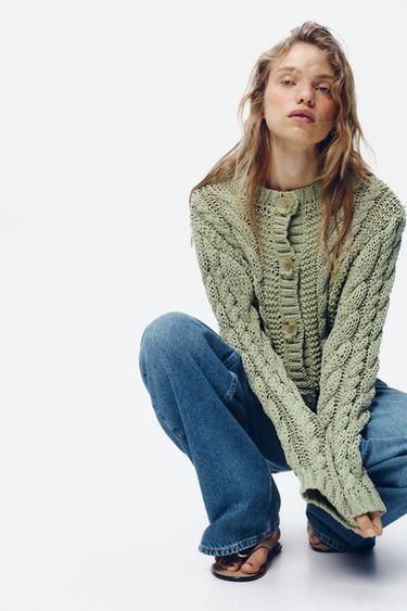 CHAQUETA PUNTO BOTONES FLOR - Verde claro de Zara